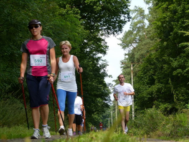 Koleżeńskie bieganie w Karczmie Borowej (zdjęcia)