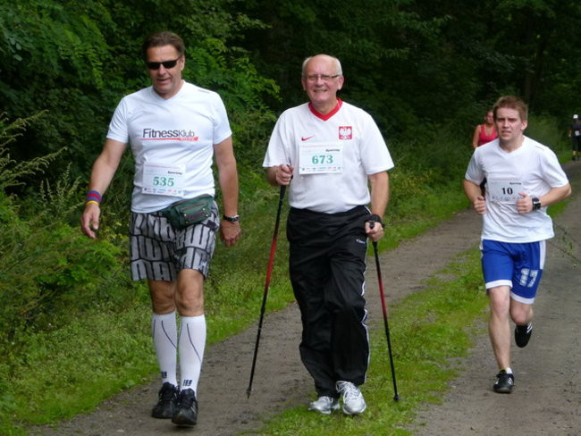 Koleżeńskie bieganie w Karczmie Borowej (zdjęcia)