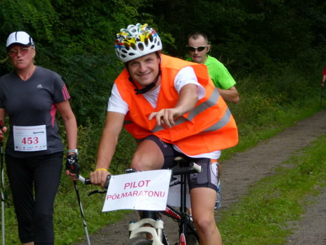 Koleżeńskie bieganie w Karczmie Borowej (zdjęcia)