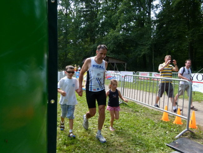 Koleżeńskie bieganie w Karczmie Borowej (zdjęcia)