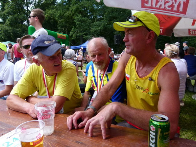 Koleżeńskie bieganie w Karczmie Borowej (zdjęcia)