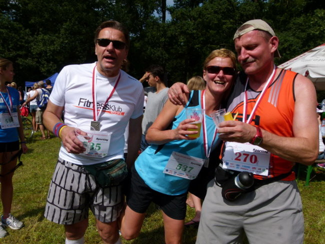 Koleżeńskie bieganie w Karczmie Borowej (zdjęcia)