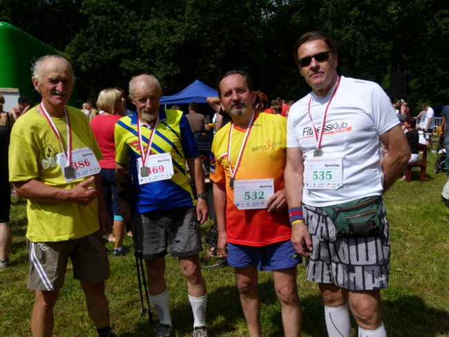 Koleżeńskie bieganie w Karczmie Borowej (zdjęcia)