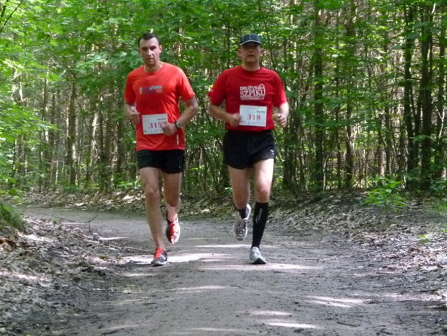 Koleżeńskie bieganie w Karczmie Borowej (zdjęcia)
