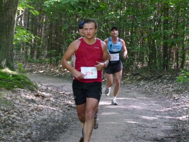 Koleżeńskie bieganie w Karczmie Borowej (zdjęcia)