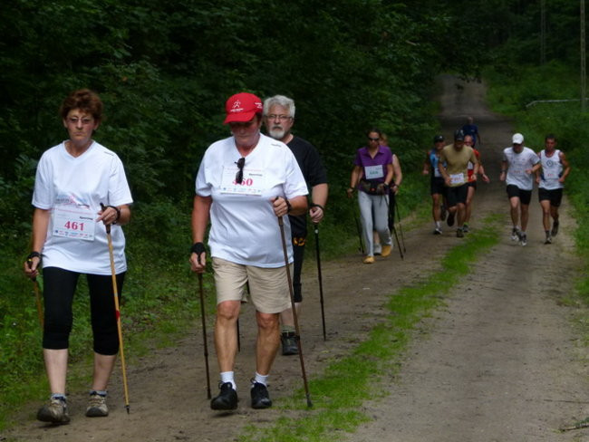 Koleżeńskie bieganie w Karczmie Borowej (zdjęcia)