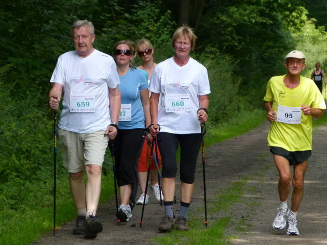 Koleżeńskie bieganie w Karczmie Borowej (zdjęcia)