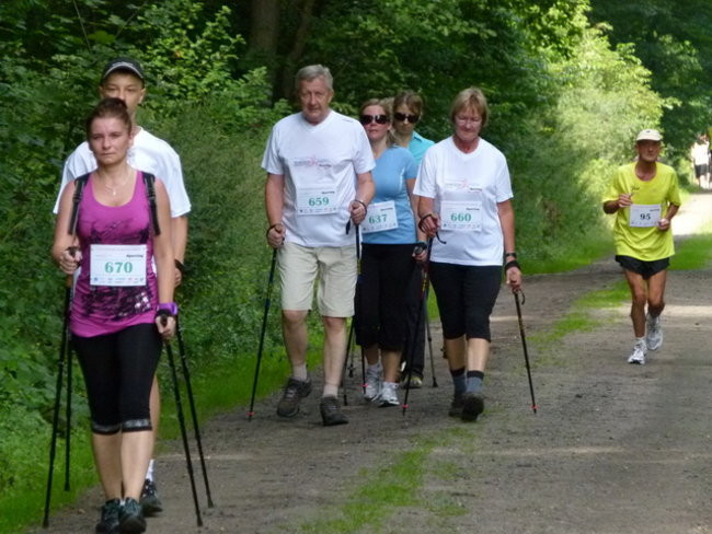 Koleżeńskie bieganie w Karczmie Borowej (zdjęcia)
