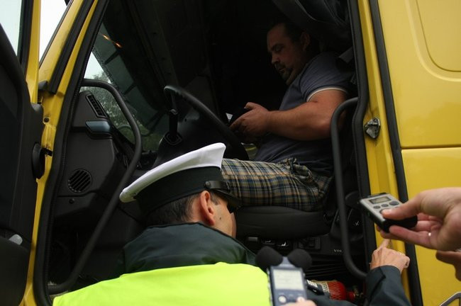 Wzmożone kontrole na koniec wakacji (zdjęcia)