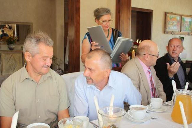 Niektórzy do szkoły idą chętnie (zdjęcia)