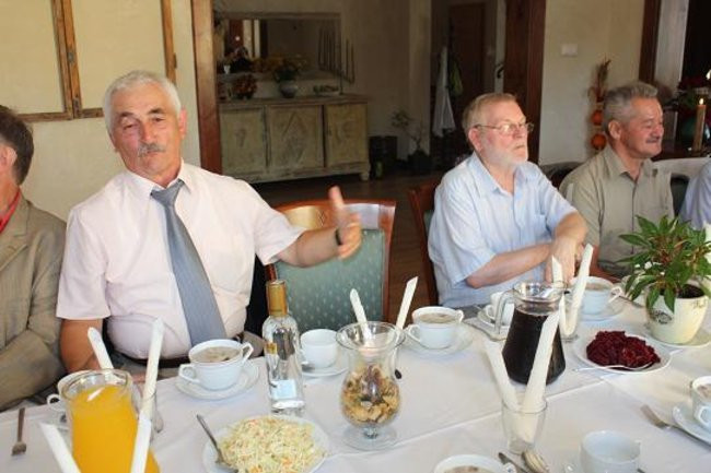 Niektórzy do szkoły idą chętnie (zdjęcia)