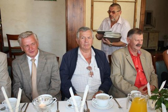 Niektórzy do szkoły idą chętnie (zdjęcia)