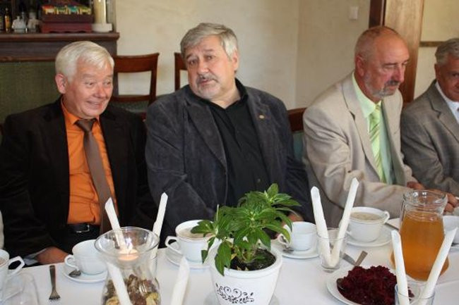 Niektórzy do szkoły idą chętnie (zdjęcia)