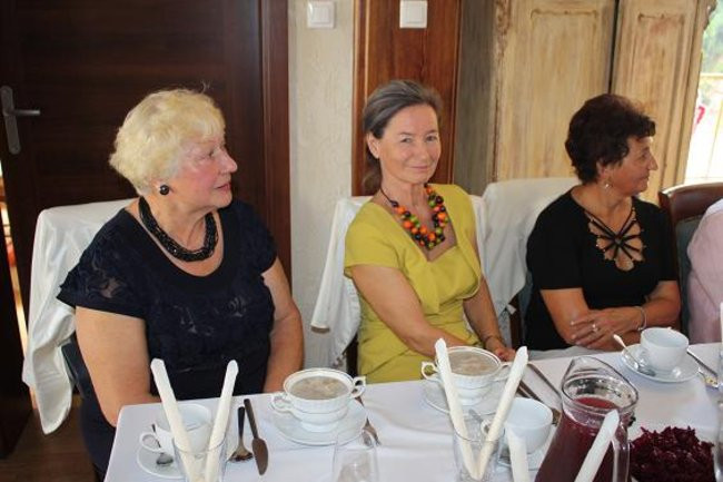 Niektórzy do szkoły idą chętnie (zdjęcia)