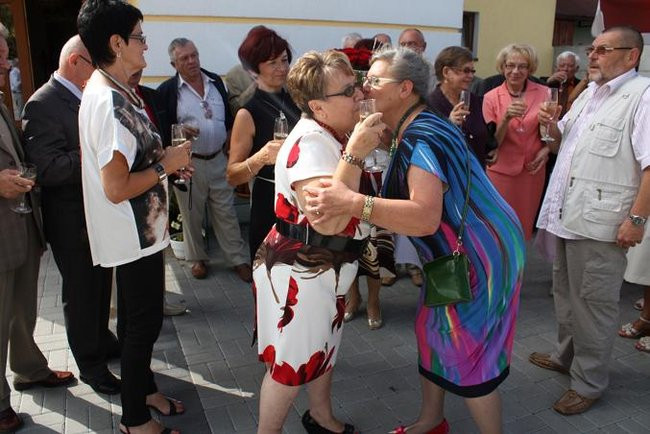 Niektórzy do szkoły idą chętnie (zdjęcia)