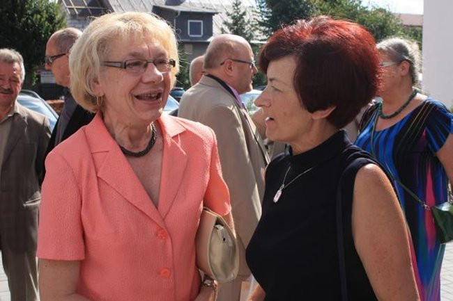 Niektórzy do szkoły idą chętnie (zdjęcia)