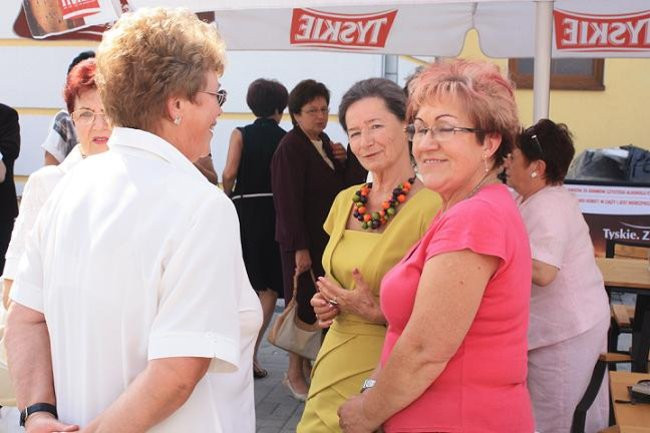 Niektórzy do szkoły idą chętnie (zdjęcia)