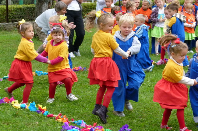 Plac ze zjeżdżalnią (zdjęcia)