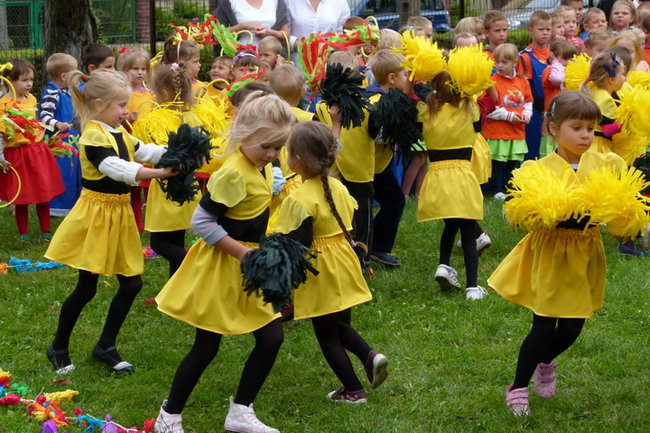 Plac ze zjeżdżalnią (zdjęcia)