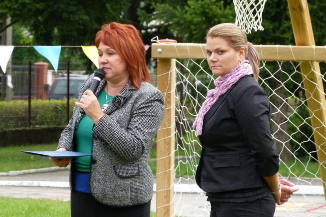 Plac ze zjeżdżalnią (zdjęcia)