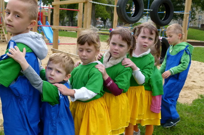 Plac ze zjeżdżalnią (zdjęcia)