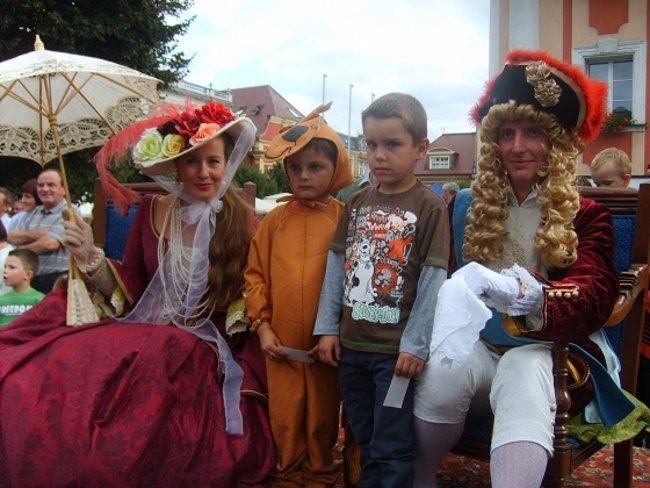 Króla w Lesznie witały tłumy (zdjęcia)