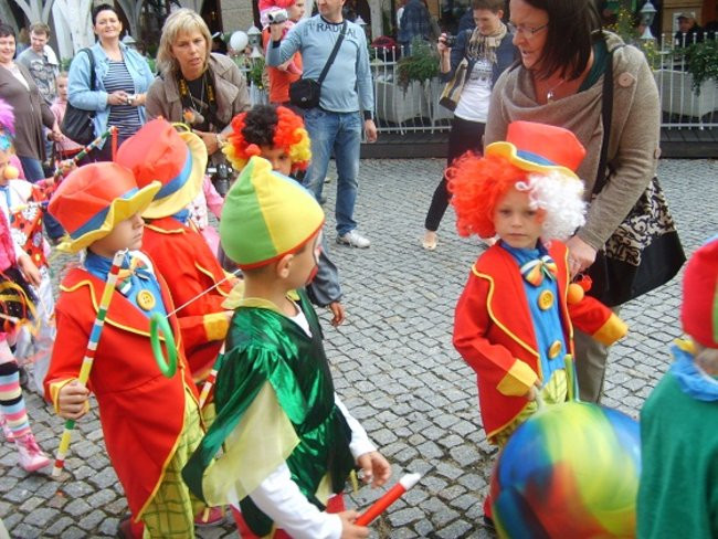 Króla w Lesznie witały tłumy (zdjęcia)