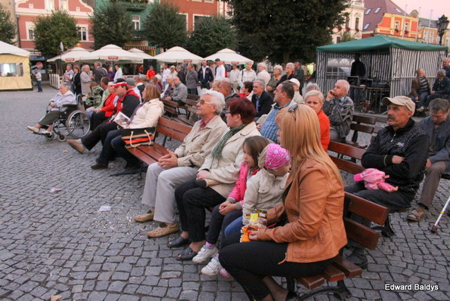 Dni Muzyki i Folkloru na rynku (zdjęcie)