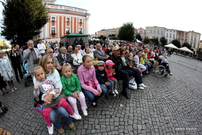 Dni Muzyki i Folkloru na rynku (zdjęcie)