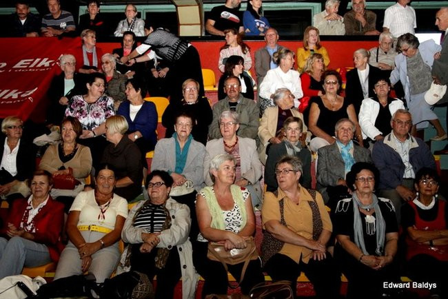 Koncert dla seniorów w Trapezie (zdjęcia)