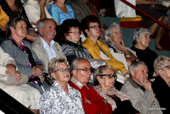 Koncert dla seniorów w Trapezie (zdjęcia)