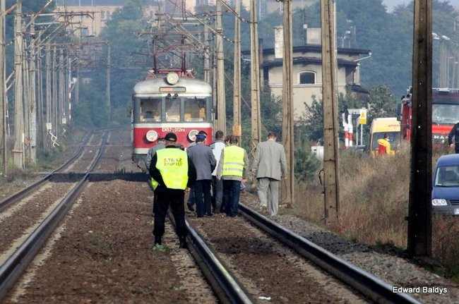 Samobójstwo na torach! (zdjęcia)