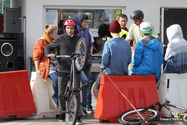 Fruwali na Skateplazie (zdjęcia)