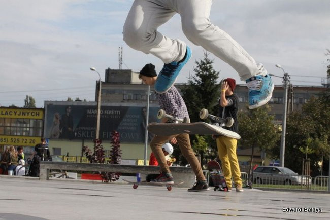 Fruwali na Skateplazie (zdjęcia)