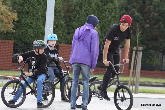 Fruwali na Skateplazie (zdjęcia)