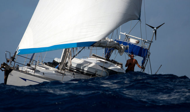 Ulysses dociera na Samoa i Fiji (zdjęcia)