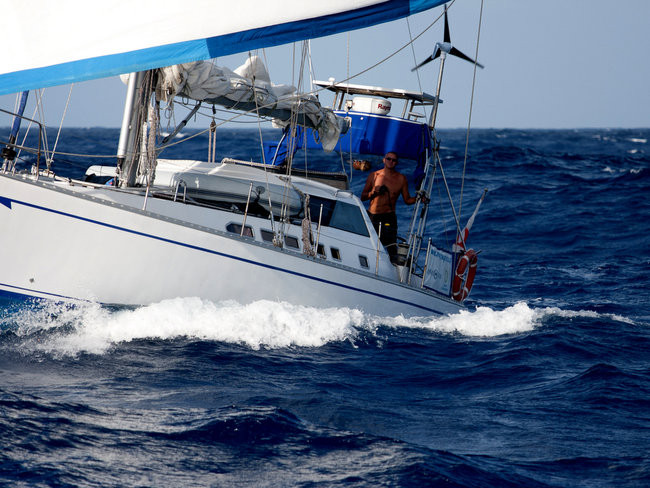 Ulysses dociera na Samoa i Fiji (zdjęcia)