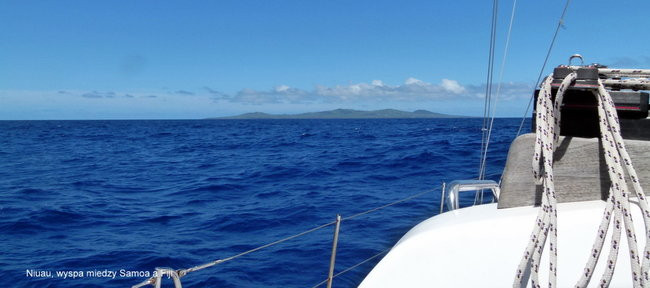 Ulysses dociera na Samoa i Fiji (zdjęcia)