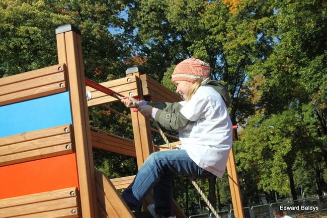 Jest plac zabaw, za rok będą boiska (zdjęcia)