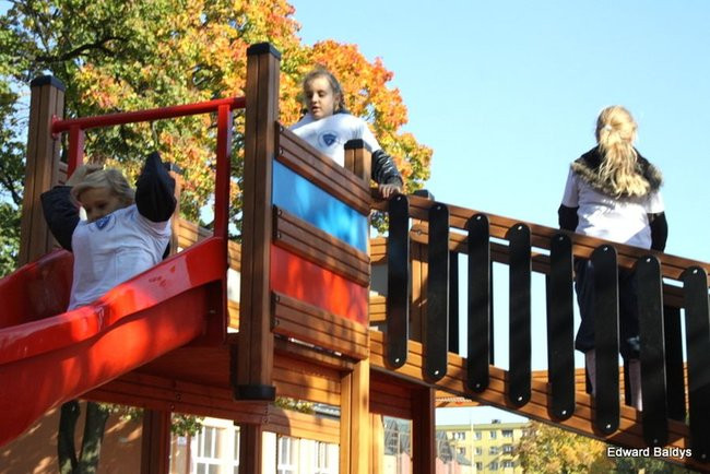 Jest plac zabaw, za rok będą boiska (zdjęcia)