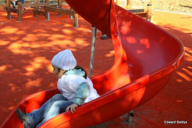 Jest plac zabaw, za rok będą boiska (zdjęcia)