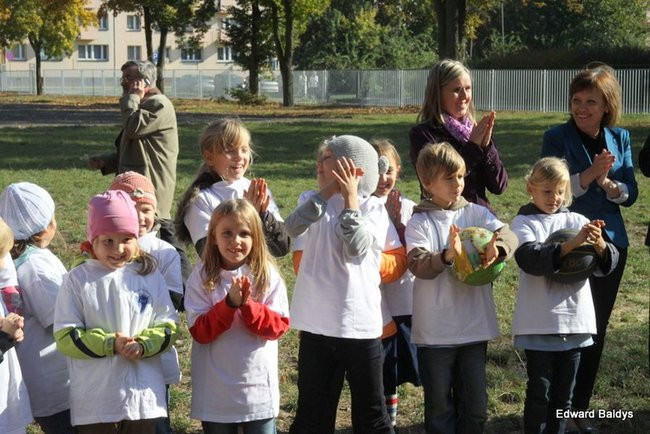 Jest plac zabaw, za rok będą boiska (zdjęcia)