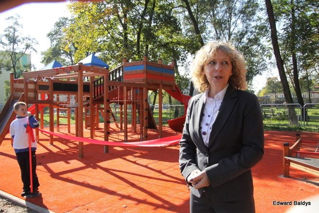 Jest plac zabaw, za rok będą boiska (zdjęcia)