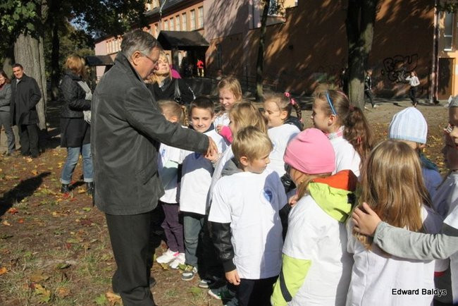 Jest plac zabaw, za rok będą boiska (zdjęcia)