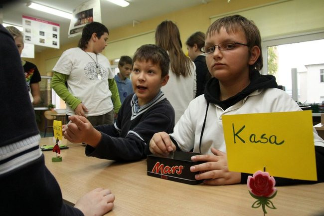 Papieskie kremowki w SP nr 2 (zdjęcia)