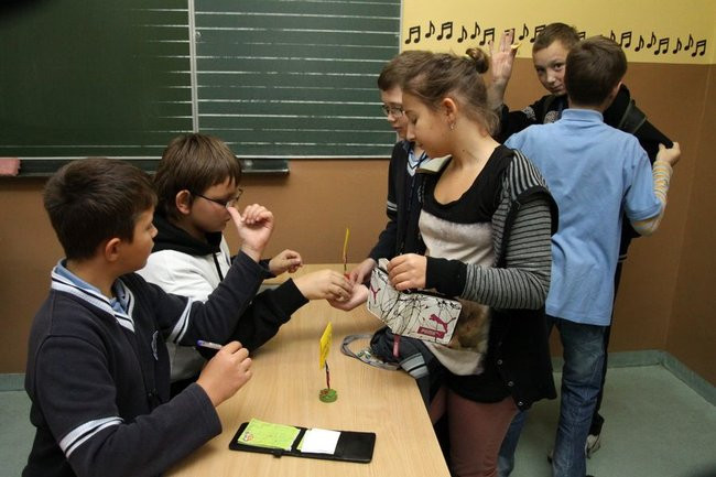 Papieskie kremowki w SP nr 2 (zdjęcia)