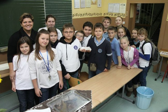 Papieskie kremowki w SP nr 2 (zdjęcia)