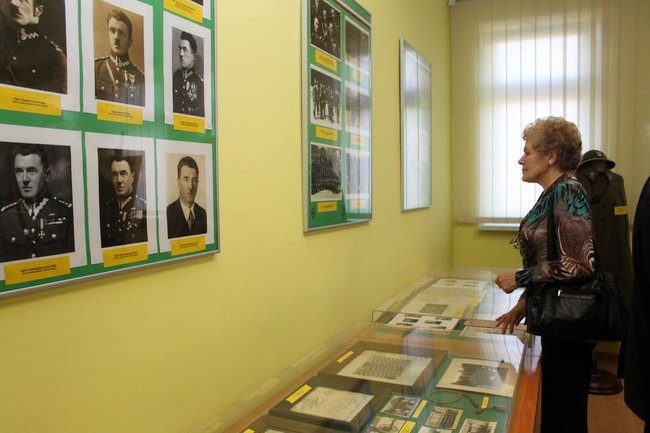 Sesja ku czci generała Kustronia (zdjęcia)