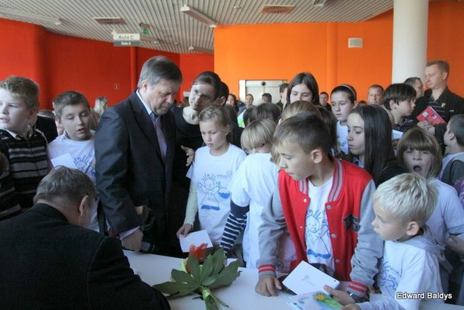 Generał Hermaszewski latał w Lesznie (dużo zdjęć)