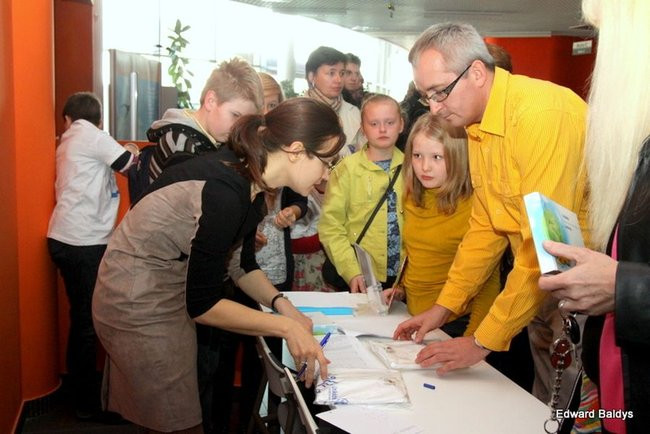 Generał Hermaszewski latał w Lesznie (dużo zdjęć)